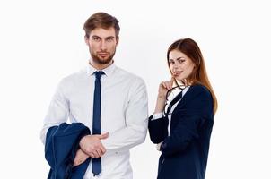 hombre y mujer comunicación trabajo colegas Finanzas oficina foto