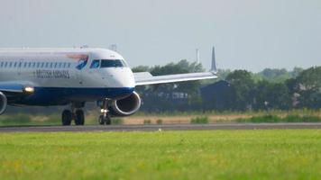 AMSTERDAM, THE NETHERLANDS JULY 27, 2017 - British Airways CityFlayer Embraer 190 G LCYR landing on runway 18R Polderbaan. Shiphol Airport, Amsterdam, Holland video