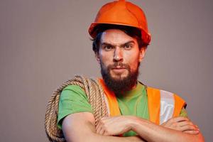 hombre en construcción uniforme naranja difícil sombrero construcción recortado ver foto