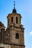 histórico Iglesia en zaragoza en el antiguo pueblo de España foto