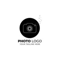 Studio photography camera logo vector illustration design.