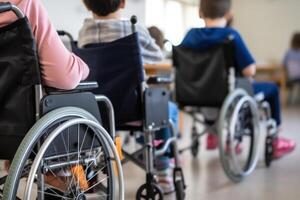 niño en un silla de ruedas colegio para niños con discapacidades inclusivo educación generativo ai foto
