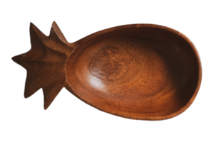 marrón de madera piña plato aislado en un transparente antecedentes png