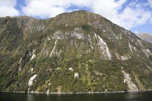 Fiordland nacional parque verde montañas foto