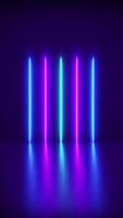 futuristisch abstrakt Blau und lila Neon- Linie Licht Formen auf bunt Hintergrund und reflektierend Fußboden - - Laser- zeigen, Nacht Verein Innere Beleuchtung, glühend Linie. video