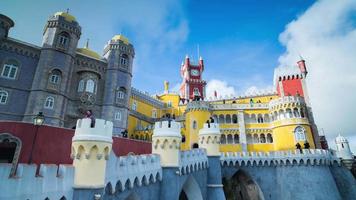 Zeit Ablauf von das tolle sintra Schloss im Portugal video