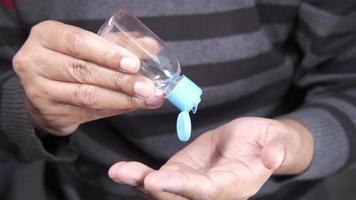 Using sanitizer liquid for preventing corona virus video