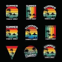 Clásico retro puesta de sol verano playa camiseta diseño para verano vibraciones solo, California playa disfrutar verano con palma arboles silla de cubierta paraguas camiseta gráficos bandera, póster, volantes vector ilustración