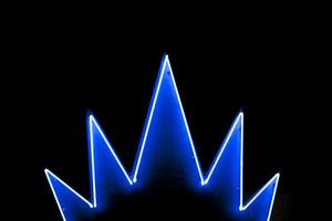 azul corona - neón ligero foto