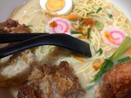 Ramen seafood, ramen tradisional, Jepang, nasi, telur rebus lembut photo