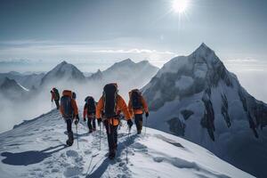 generativo ai ilustración de grupo de montañeros múltiple alto alpino escaladores en frente de un gigantesco montaña foto