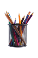 zwart ijzer doos met gekleurde potloden afzonderlijk Aan een transparant achtergrond. schrijfbehoeften png