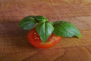 basil and tomate photo