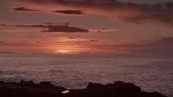 costa mar Mediterráneo playa serra de irta amanecer video