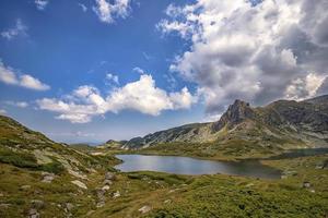 ver en el Siete rila lago región en el búlgaro montaña Rila. lago blisnaka foto