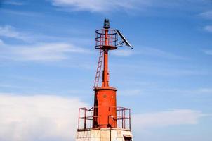 el rojo parte superior de un torre foto