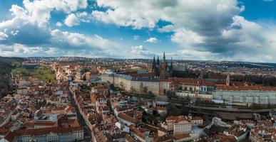 Praga castillo y Santo vitus catedral, checo república. foto