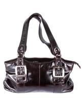 handbag on withe background photo