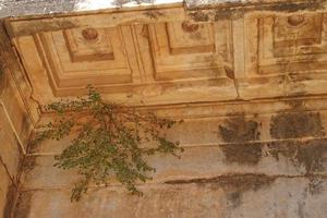 l antiguo restos de el antiguo templo de Apolo en didim, Turquía en un caliente verano día foto