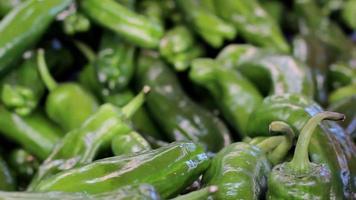 achat légume et fruit dans marchand de légumes video