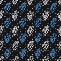 Seamless grape pattern. Doodle vector with grape icons. Vintage grape pattern