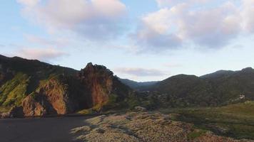 Karekare Beach flight showing the Waitakere ranges video