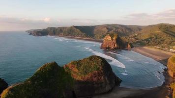 piha plage le coucher du soleil video