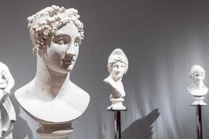 Arte museo interior en Italia, con famoso antiguo escultura por antonio canova foto