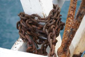 rusty ship chain photo