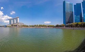 ver terminado centro de deportes acuáticos bahía en Singapur a tiempo de día foto