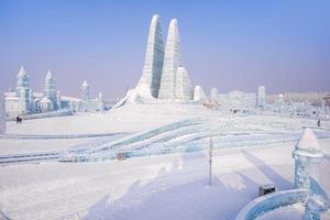 harbin, China - ene 15, 2020-harbin internacional hielo y nieve escultura festival es un anual invierno festival ese toma sitio en harbin eso es el mundo mas grande hielo y nieve festival. foto