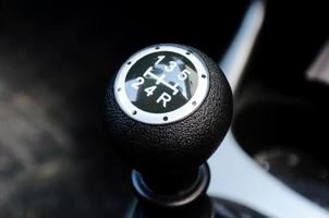 Manual Gearstick in the car photo