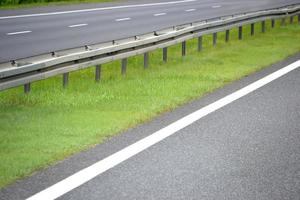 autopista y barrera - de cerca foto