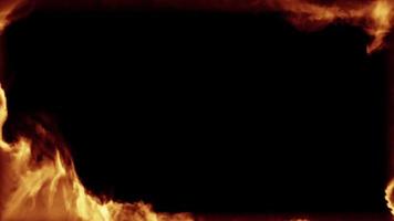 brand ram virvlande brinnande isolerat täcka över på svart bakgrund. video