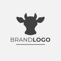 marca logo vector diseño. vaca cabeza logotipo granja logo modelo.