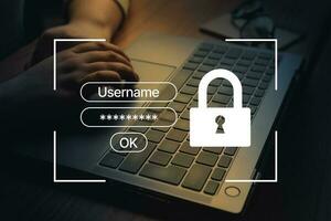 mujer utilizando ordenador portátil con vr interfaz de seguro acceso a del usuario personal información. firmar en o Registrarse con nombre de usuario y contraseña. ciber seguridad y datos proteccion. foto