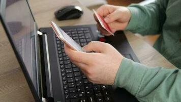 shopping online con carta di credito video