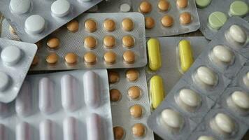 Medicine pills tablet spin video