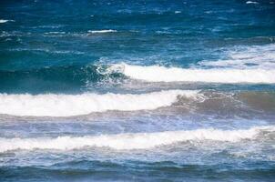 agua con olas foto