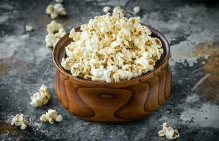 Sweet homemade popcorn photo