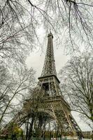 The Eiffel tower photo