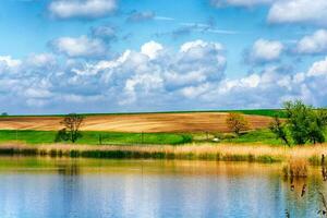 lago y cielo paisaje foto