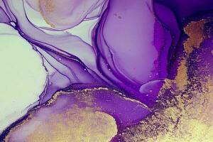 resumen líquido pintar digital papel, fluido Arte Violeta y oro Brillantina con alcohol tinta técnica foto