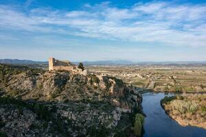 aéreo ver de Miravet castillo, tarragona España foto