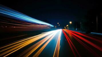 noche conducir, el borroso luces de urbano transporte, foto