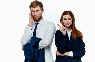 hombre y mujer trabajo colegas funcionarios profesional oficina foto