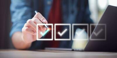 Auditing and evaluating the quality and efficiency of personnel ,Checklist with checkmarks and checkboxes ,online quality assessment ,checkbox to conduct opinion and quality surveys or satisfaction photo