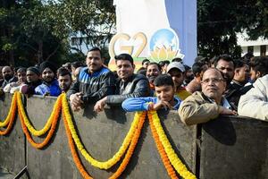 nueva delhi, india - 16 de enero de 2023 - miles de personas reunidas durante el primer ministro narendra modi bjp road show, personas durante el gran mitin electoral de pm modi en la capital foto