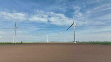 een nog steeds dag produceren Nee elektriciteit Aan een wind boerderij video