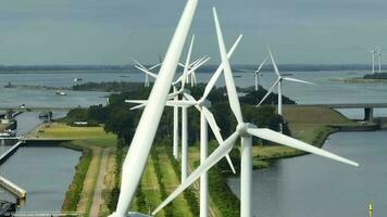 viento turbinas generando renovable verde electricidad video